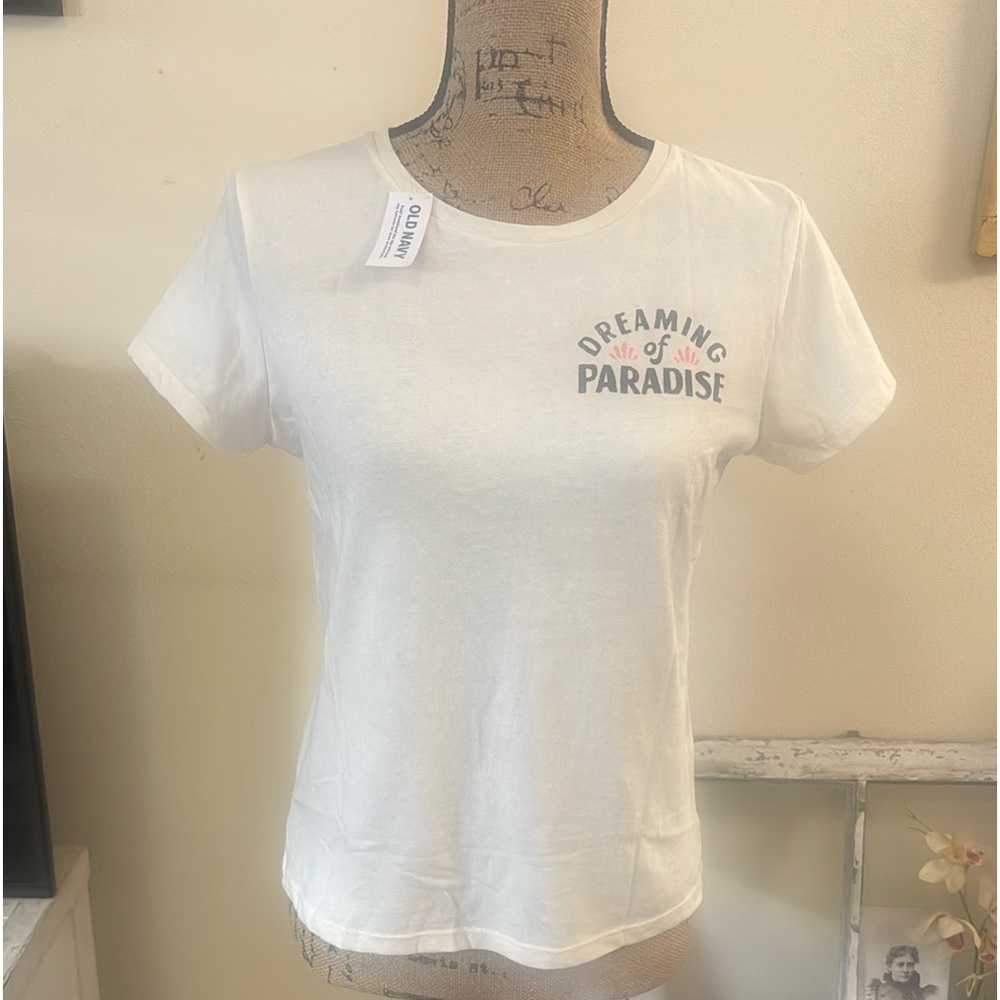 NWT Inspiring Old Navy size XXL girls shirt. White with large graphic on back.